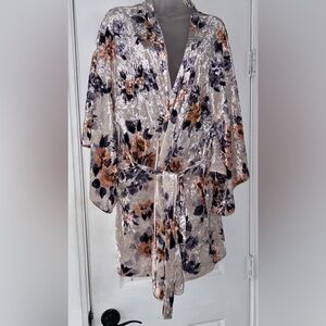 Midnight bakery XL pink purple oversized robe‎ velvet super soft